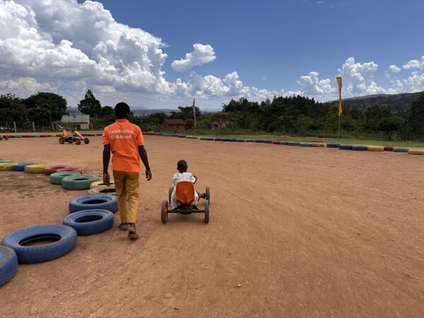 Adopteer Village 6 vierkante meter per jaar